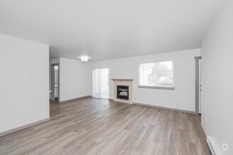 Townhome- Living Room - Noble Court Estates