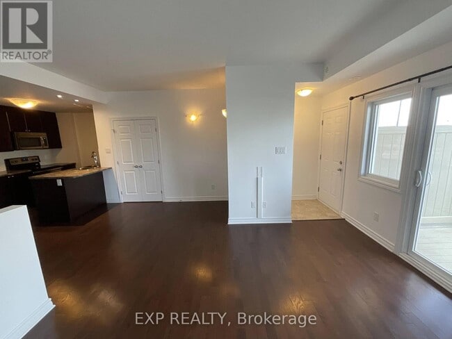 Building Photo - 366 Wood Acres Grove
