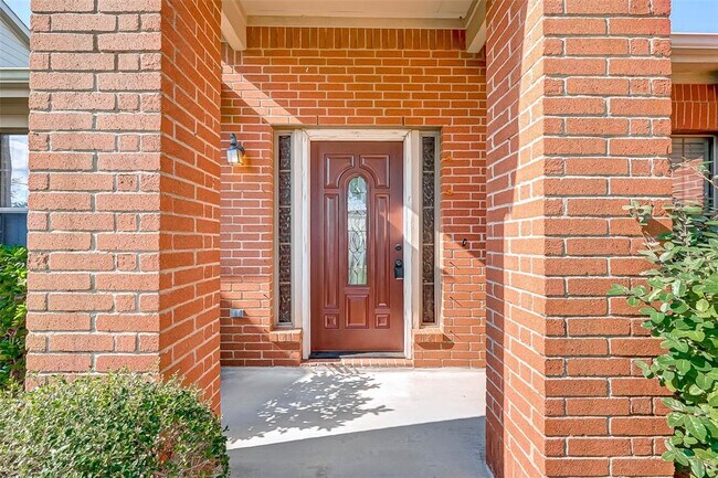 Foto del edificio - 521 Small Cedar Dr