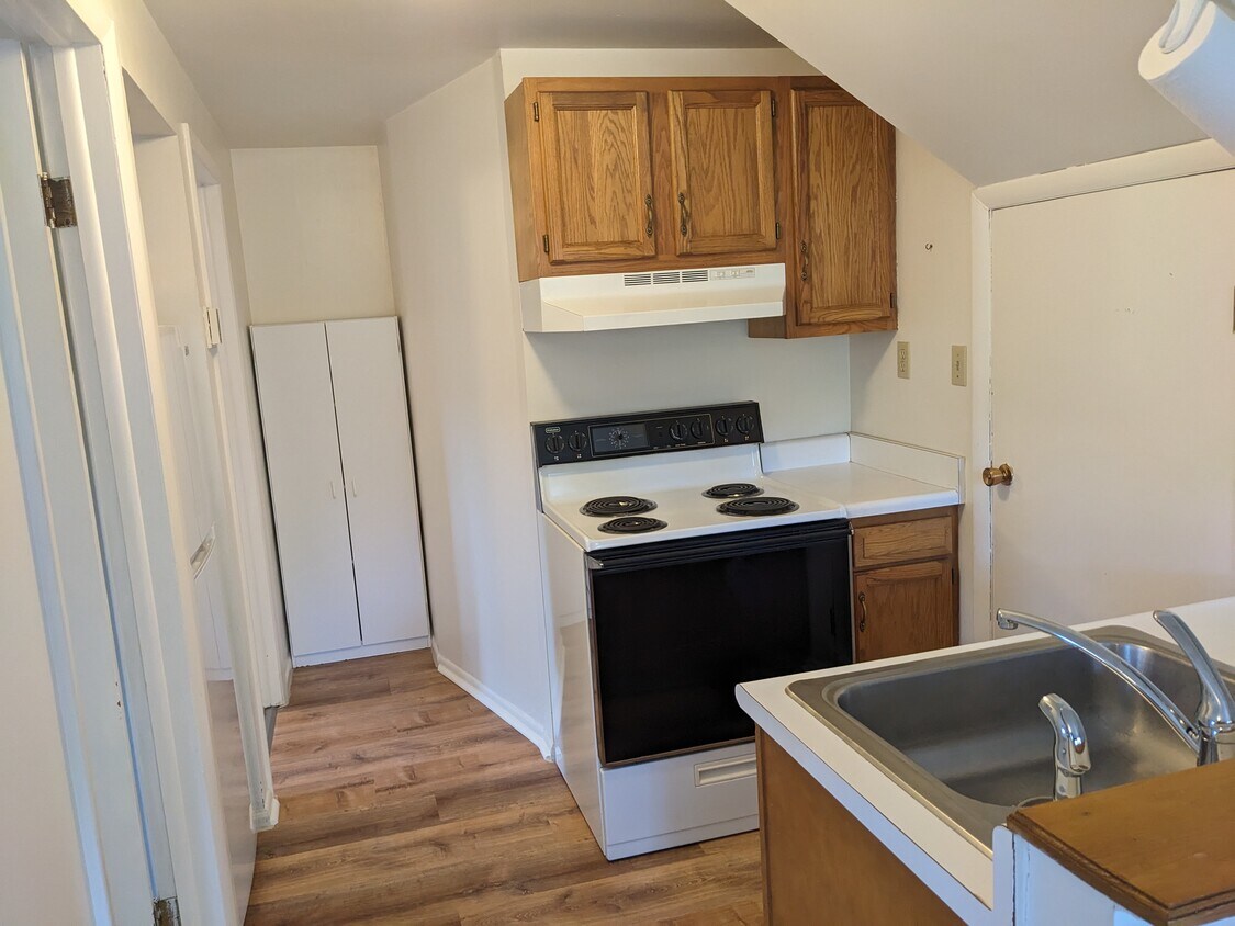 6788 S Columbine Rd Unit Apartment, Evergreen, CO 80439 Apartments in