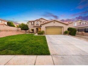 Building Photo - 39111 Cima Mesa Dr
