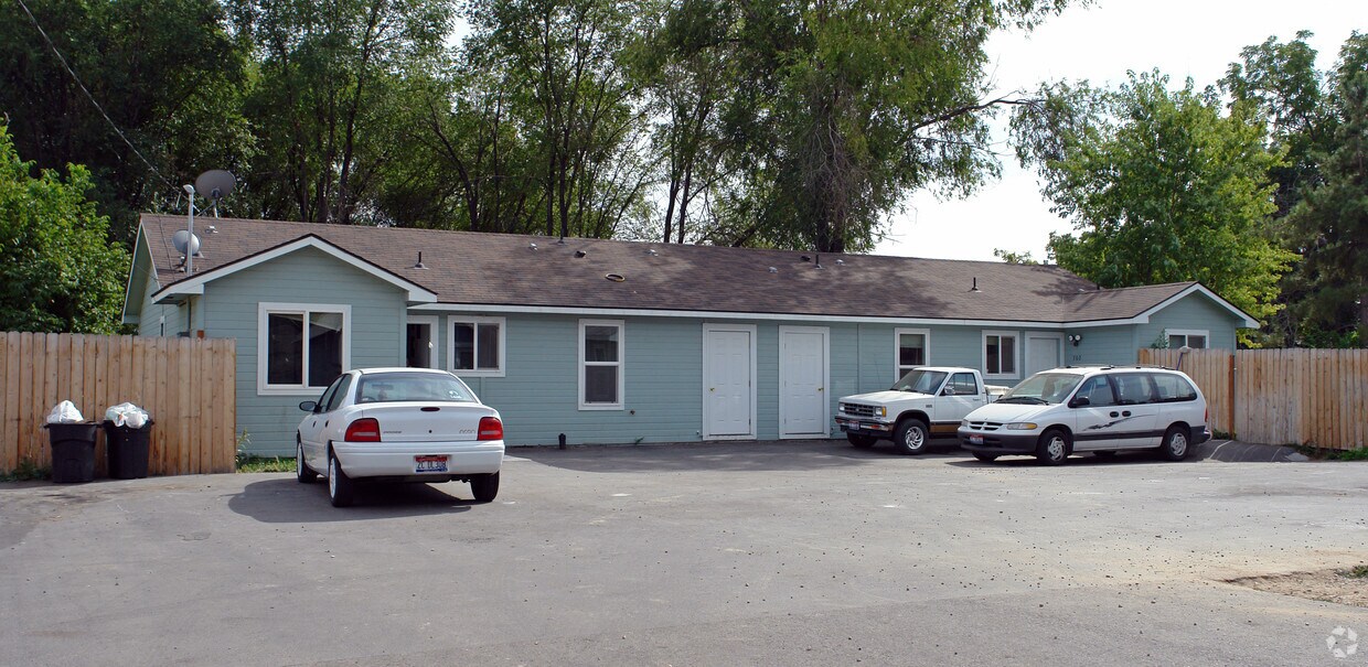 Primary Photo - 700-704 19th Ave N