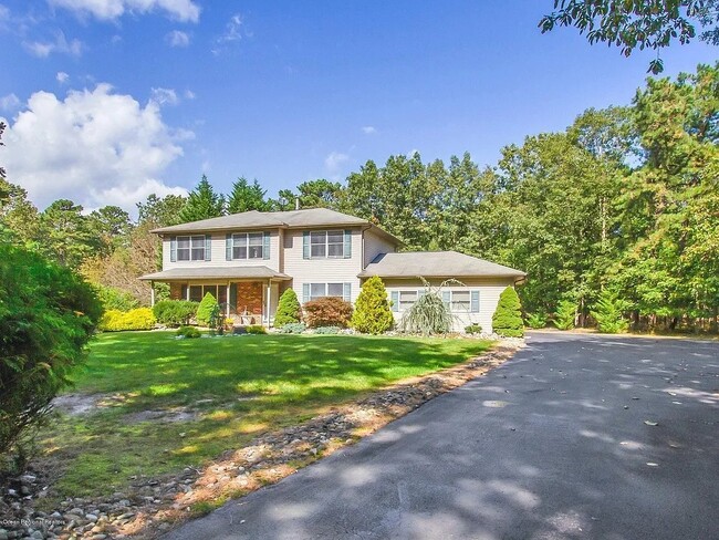 Foto del edificio - 70 Bowman Rd