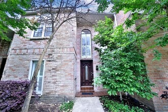 Building Photo - 727 Bunker Hill Rd