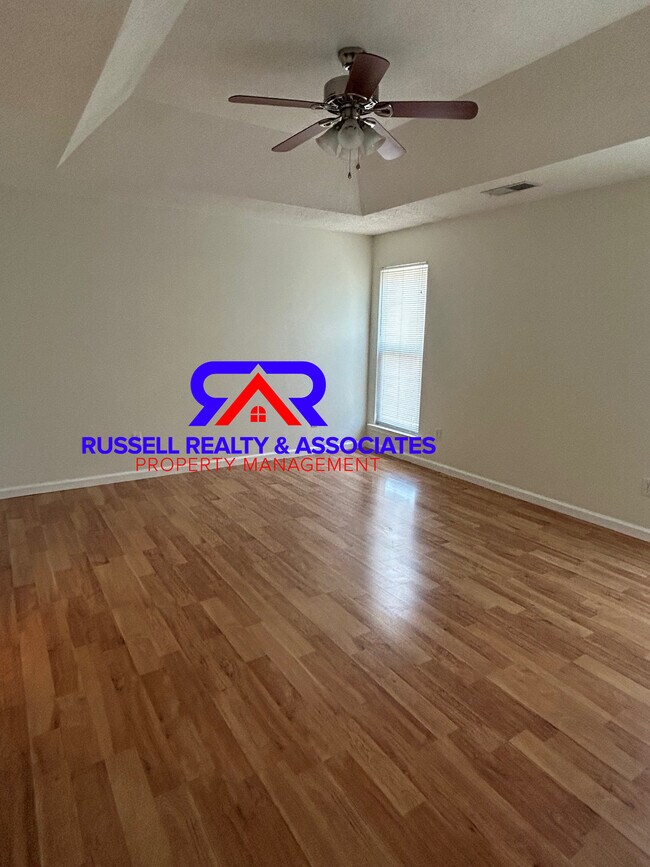 Foto del edificio - 204 Buck Creek Cir