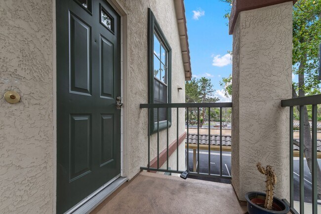 Building Photo - 10868 Sabre Hill Dr