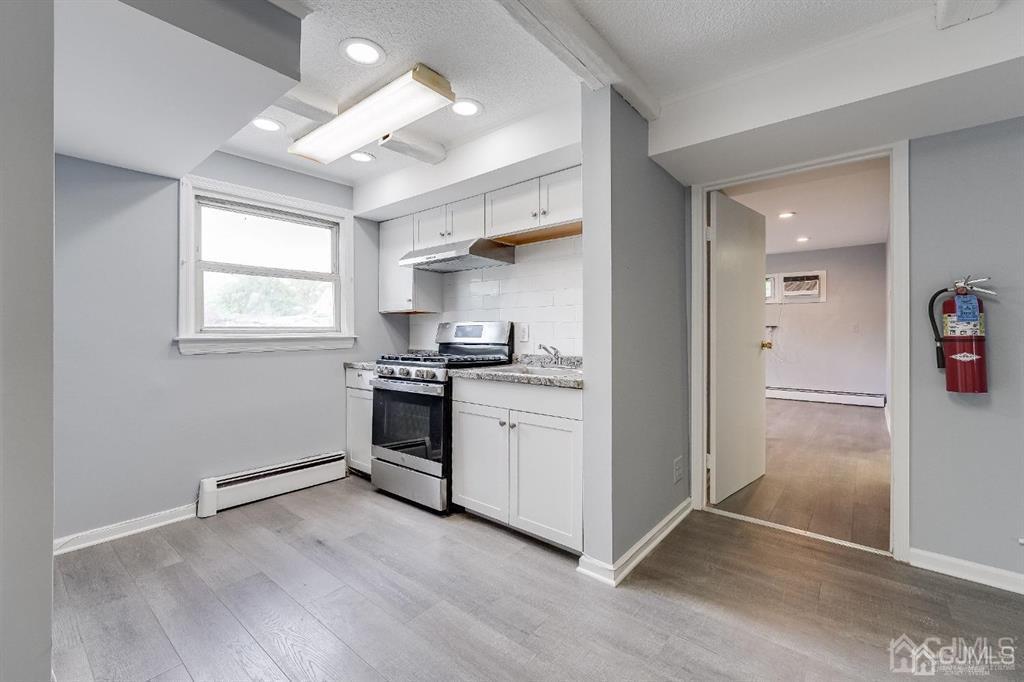 180 Main St Unit G, East Brunswick, NJ 08816 Room for Rent in East