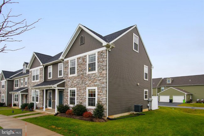 Building Photo - 212 Blackford Blvd