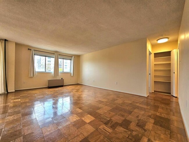 Photo - 2059 Huntington Ave Apartment