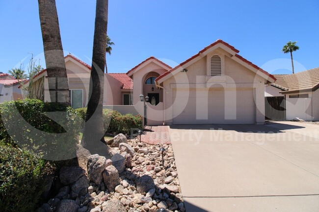 Foto del edificio - 11115 E Mercer Ln