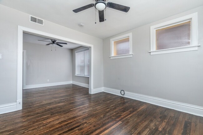 Foto del edificio - 2335 Ann Ave