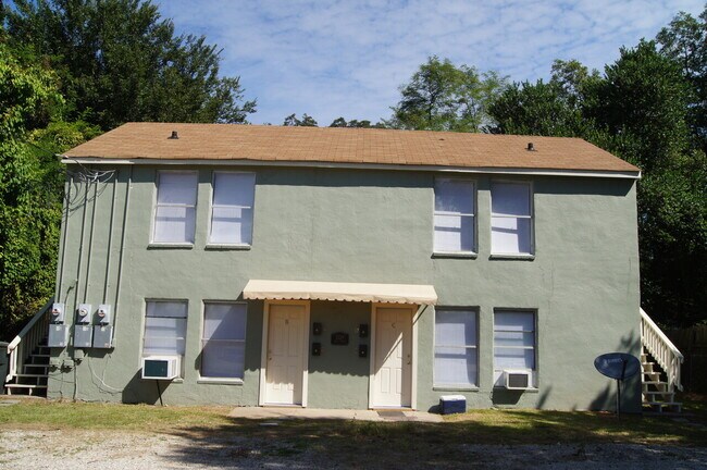 Foto del edificio - 2129 Ford St