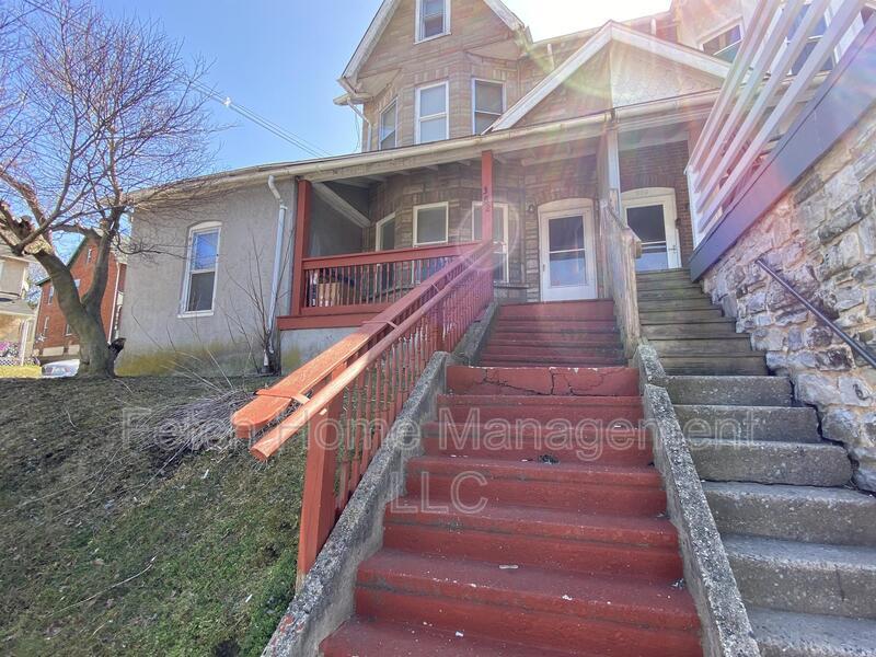 362 Walnut St, Coatesville, PA 19320 Condo for Rent in Coatesville