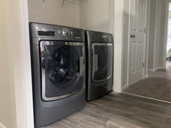 Foto del edificio - Fully furnished and Fully stocked Brand New Single Family Home