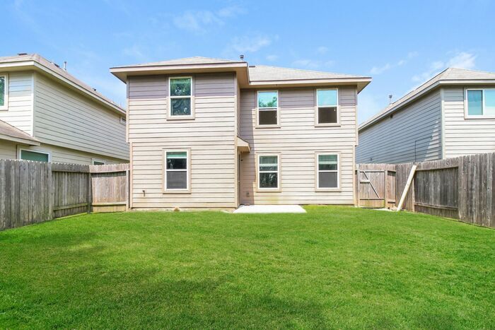 Foto del edificio - 13155 Withee Path Ln