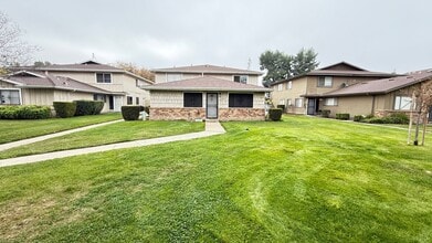 Building Photo - 4917 N Holt Ave