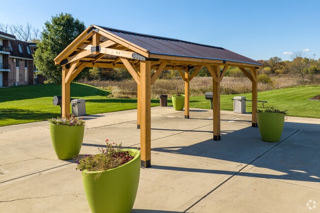 Building Photo - Tiberon Trails