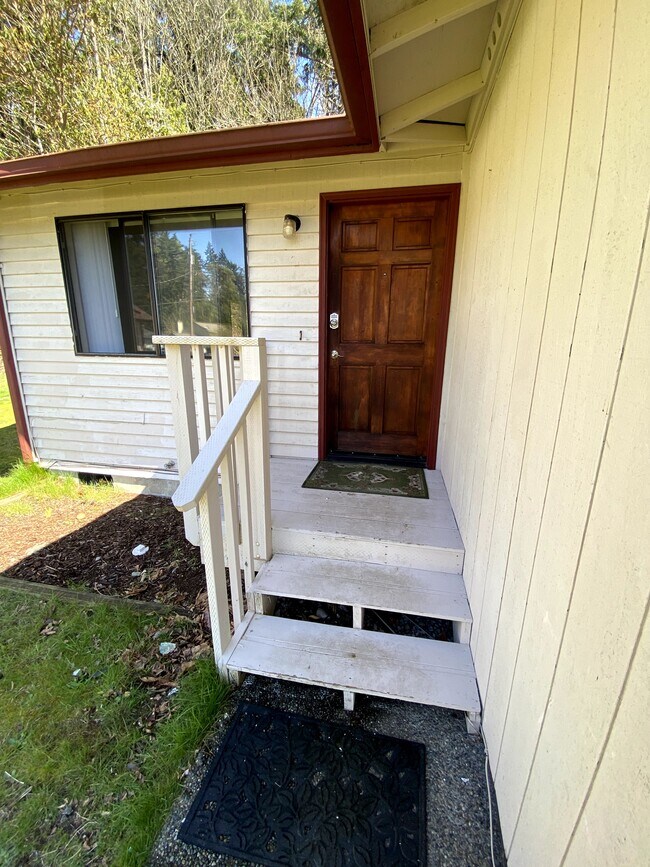 Photo - 223 Willow St House