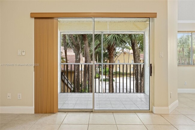 Building Photo - 958 Coral Club Dr