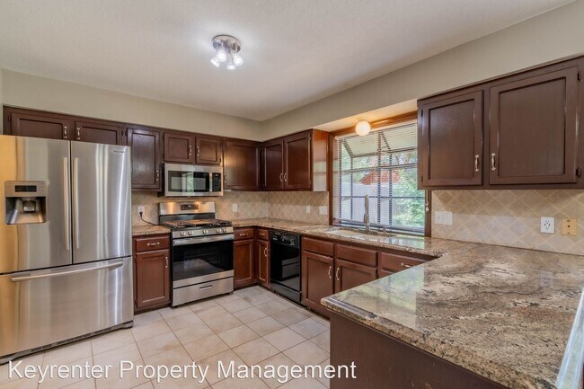 Foto del edificio - 3 br, 2 bath House - 8807 E 56th St