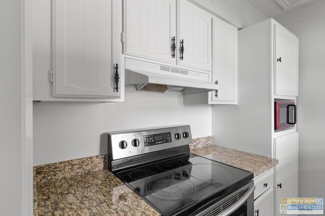 Foto del edificio - 805 Continental Dr