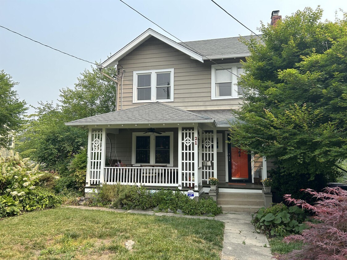 Primary Photo - 21 Whittier St NW