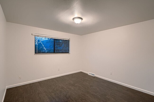 Foto del edificio - West Highlands 2-bedroom 1-bathroom