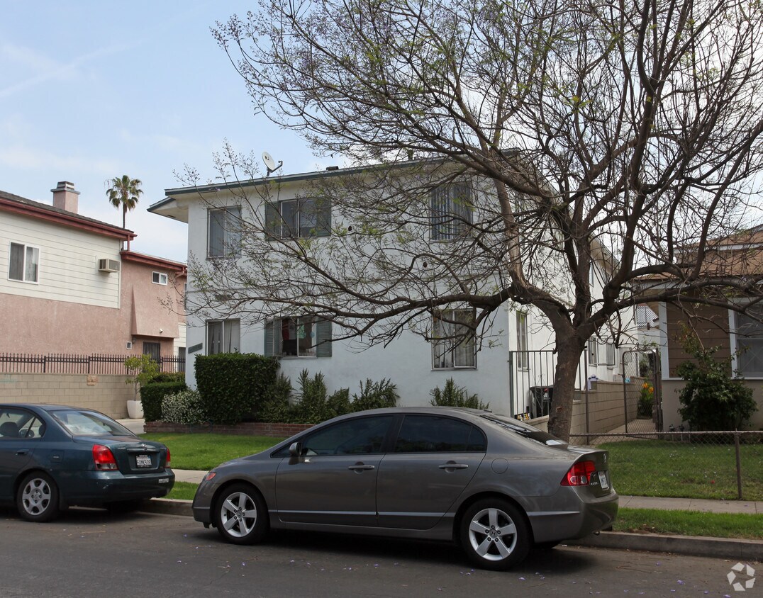 Building Photo - 1710 Barry Ave