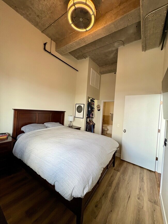 Foto del edificio - 320 E 21st St