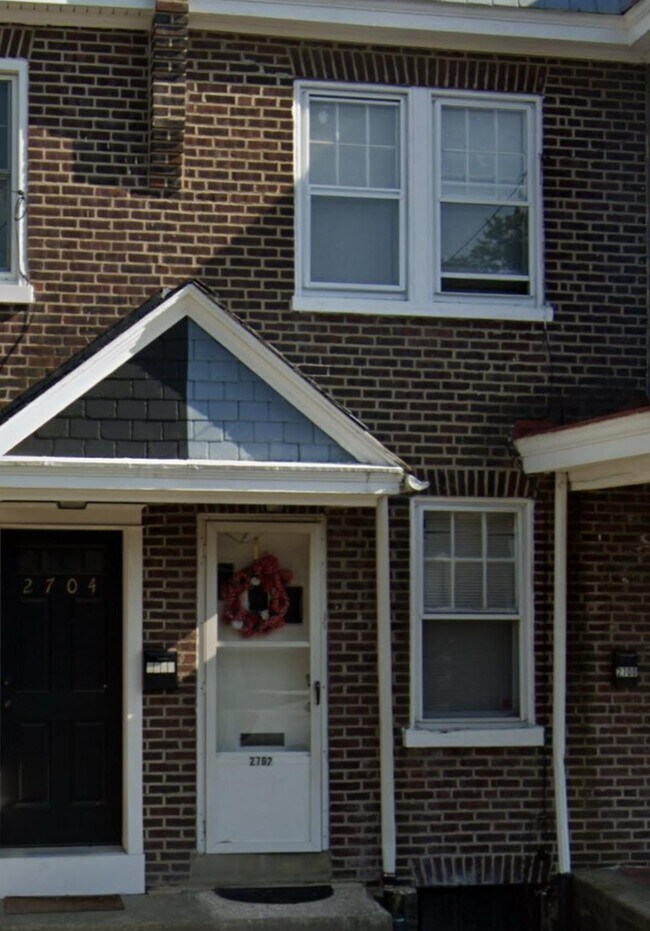 Building Photo - 2702 N Madison St