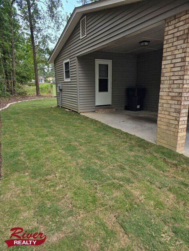 Foto del edificio - 3 Bedroom House in Hephzibah, Georgia