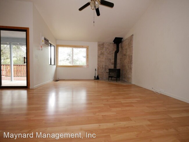 Building Photo - 3 br, 2 bath House - 14593 Holly Ln.