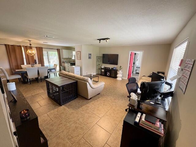 Foto del edificio - 310 Wildwood St