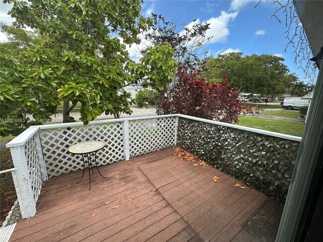 Foto del edificio - 3028 SW 50th St