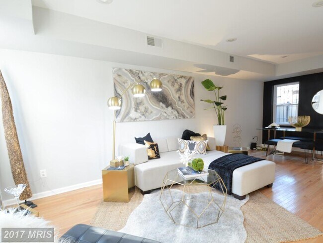 Foto del edificio - 624 14th Pl NE