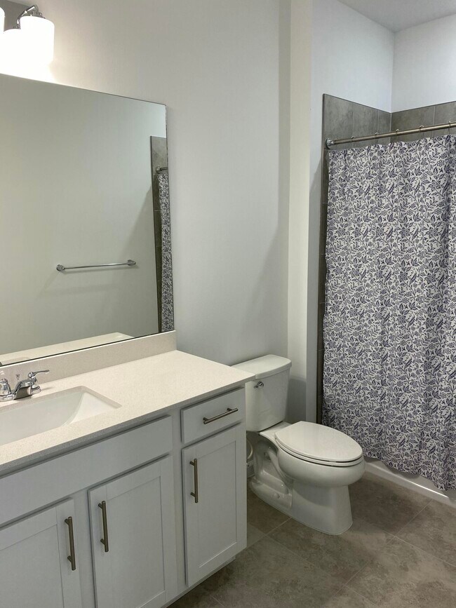 Building Photo - 2788 Tennis Club Dr