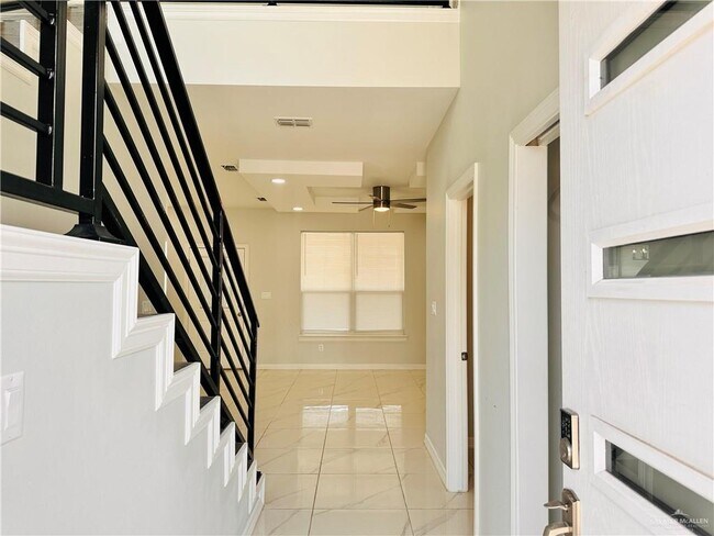 Foto del edificio - 20 N Crown Point