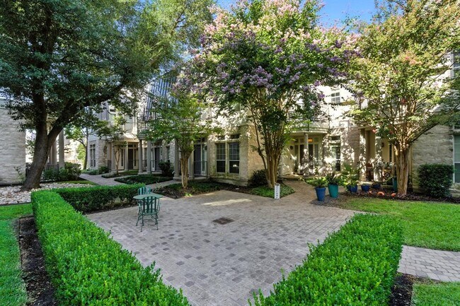 Foto del edificio - 2918 Ranch to Market Rd 620