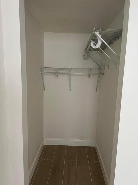 Foto del edificio - 407 S Lakeside Dr