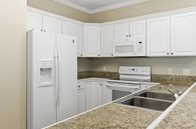 Foto del edificio - 44 Bridgefield Ct