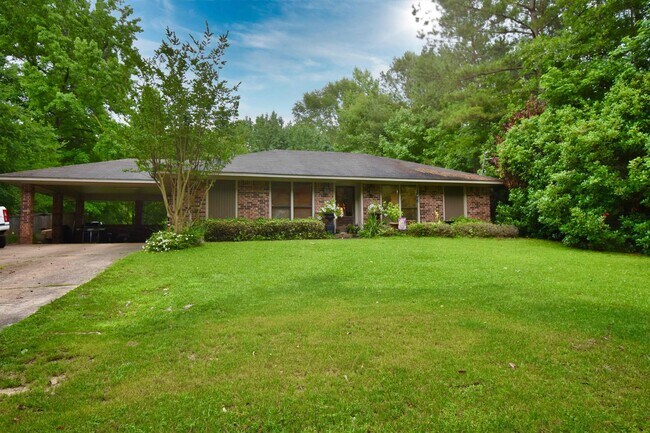 Building Photo - 3 Bed 2 Bath Home in Ruston