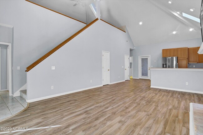 Building Photo - 4222 Tillson Rd