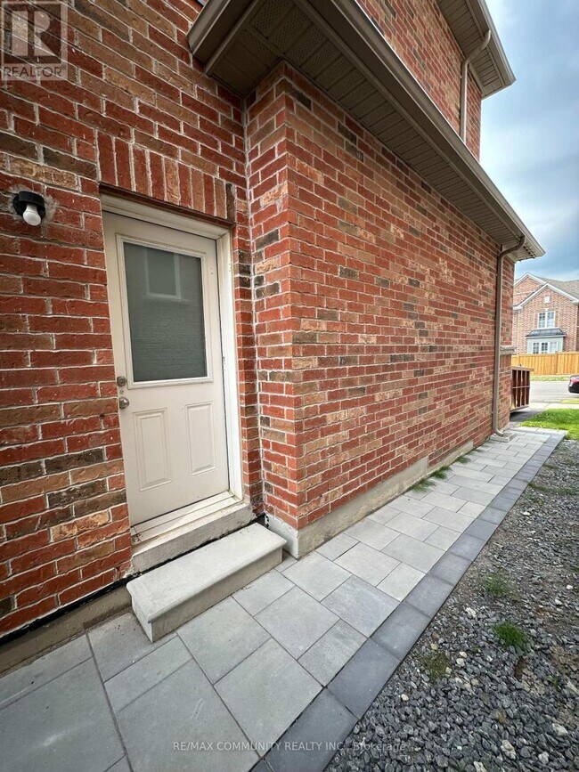 Photo du bâtiment - 941 Greenhill Ave