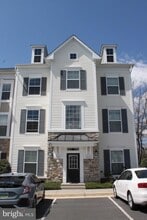 Building Photo - 7452 Riding Meadow Way