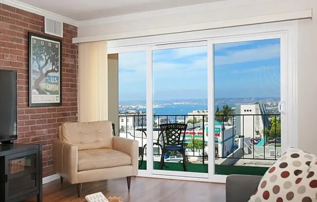 Foto del edificio - 2244 2nd Ave