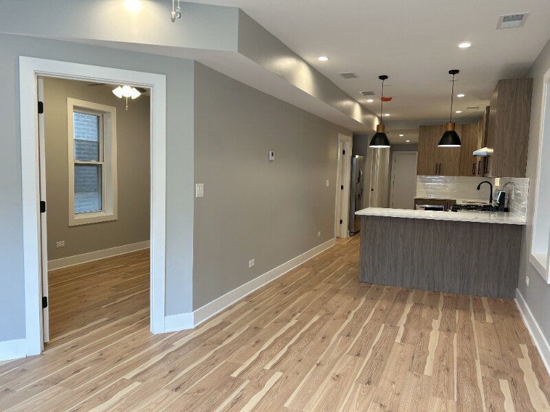 Foto principal - 1843 S Wood St