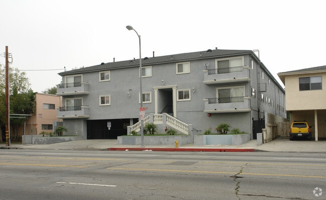 Building Photo - 13823 Sherman Way