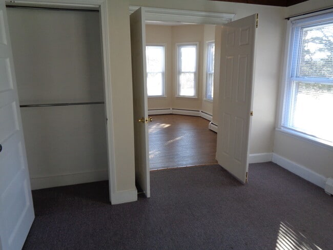 Master Bedroom into Living Room - 13000 9w