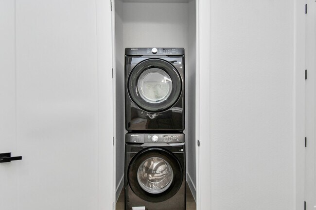 Foto del edificio - 7129 Sidney St