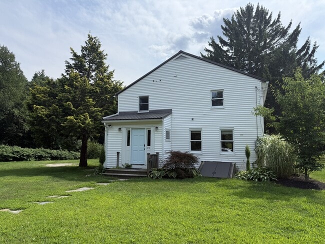 Building Photo - 1270 West St